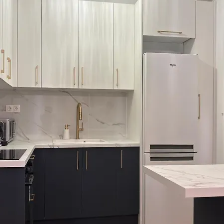 Lucrezia Luxury - In The Heart Of Center Apartment