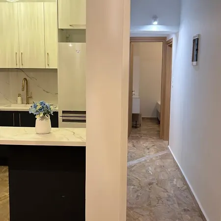 Lucrezia Luxury - In The Heart Of Center Apartment