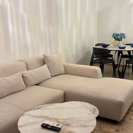 Lucrezia Luxury - In The Heart Of Center شقة *