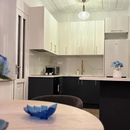 Lucrezia Luxury - In The Heart Of Center Apartment *